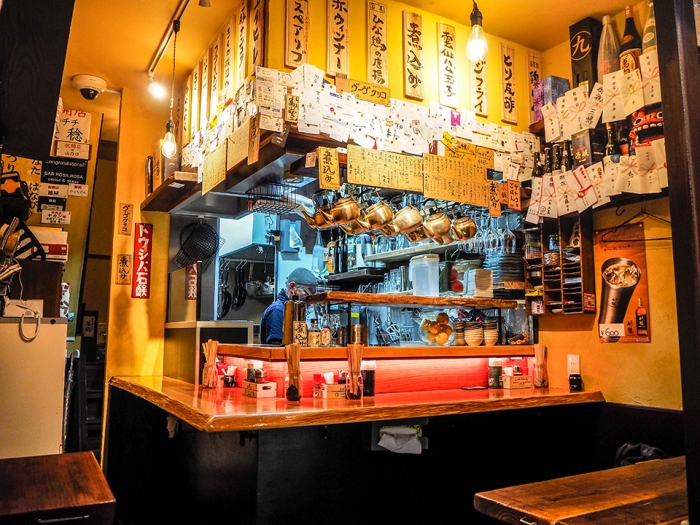 お酒をヤカンで…!? 焼肉や絶品煮込みをお供に酔える、大衆肉酒場 天神サイト お酒をヤカンで…!? 焼肉や絶品煮込みをお供に酔える、大衆肉酒場 天神サイト