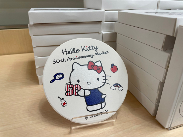サンリオ　ハローキティ　シャーロック　三越英国展限定品 入手困難のグッズも登場！「Hello Kitty 50th Anniversary