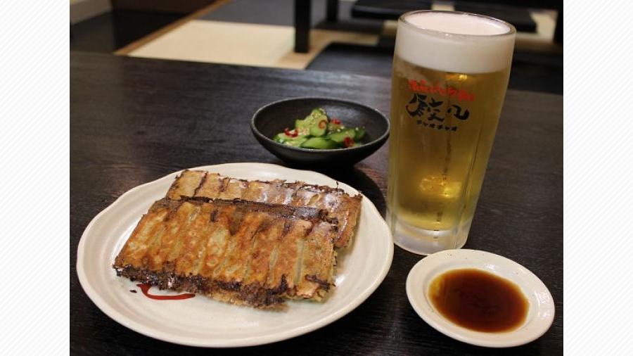 関西発の餃子専門店チャオチャオ 旨い餃子 食べなわかりません 浪花ひとくち餃子が福岡初進出 天神サイト